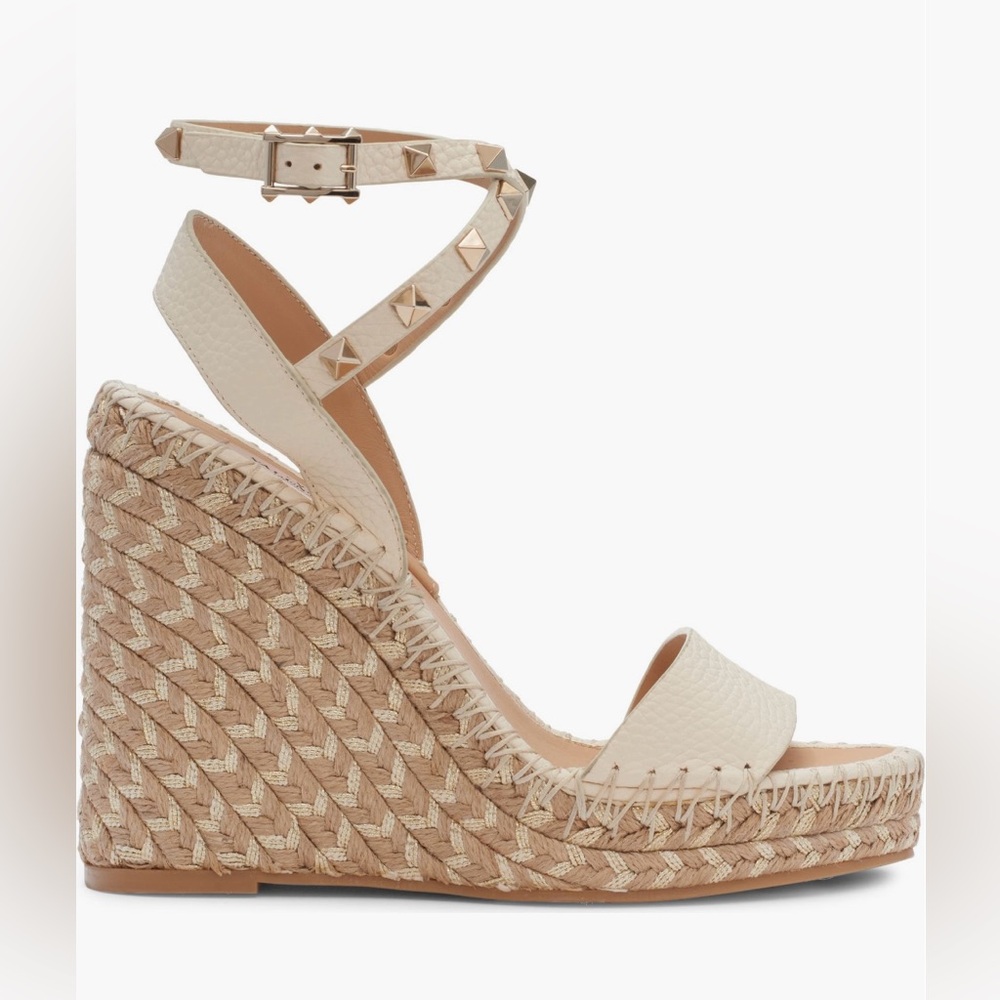 Valentino Garavani
Rockstud Platform Wedge